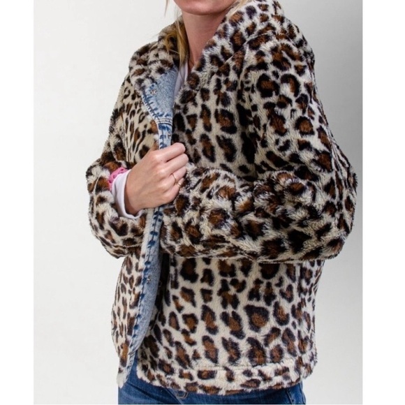12PM by Mon Ami Jean Jacket Cheetah Trimmed Lined Faux Sherpa Size Large Animal - Picture 14 of 14
